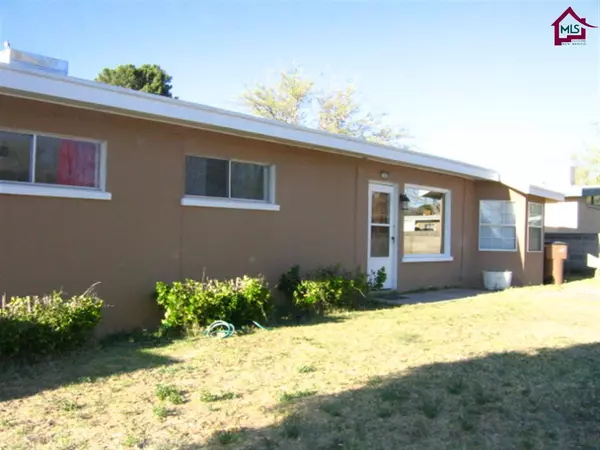 1545 Dorothy CIR, Las Cruces, NM 88001