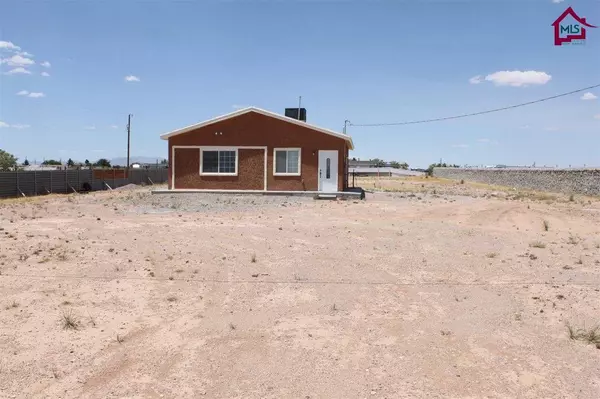 514 Stateline DR, Chaparral, NM 88081