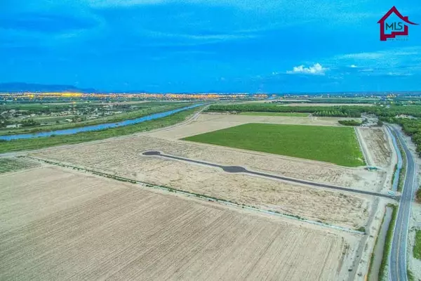 Las Cruces, NM 88007,3701 Valle Verde CT