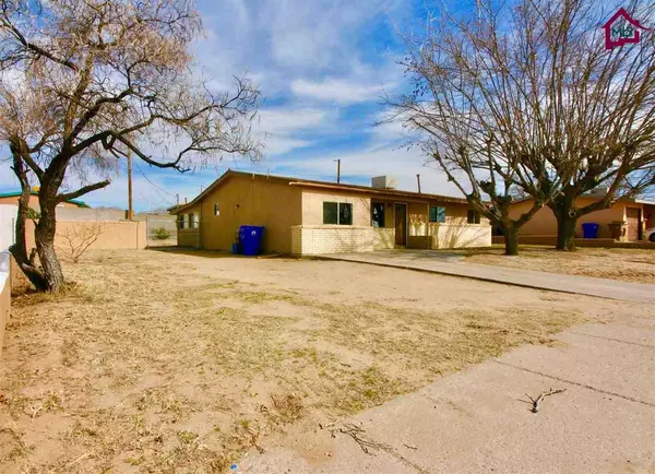 1804 Beverly PL, Las Cruces, NM 88001