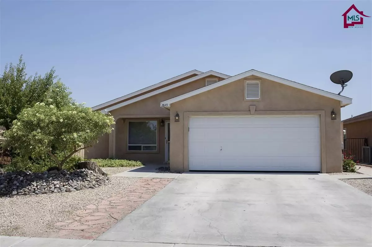 Las Cruces, NM 88007,2849 San Miguel CT