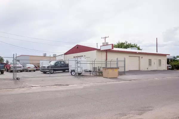 Las Cruces, NM 88005,809 Quesenberry ST