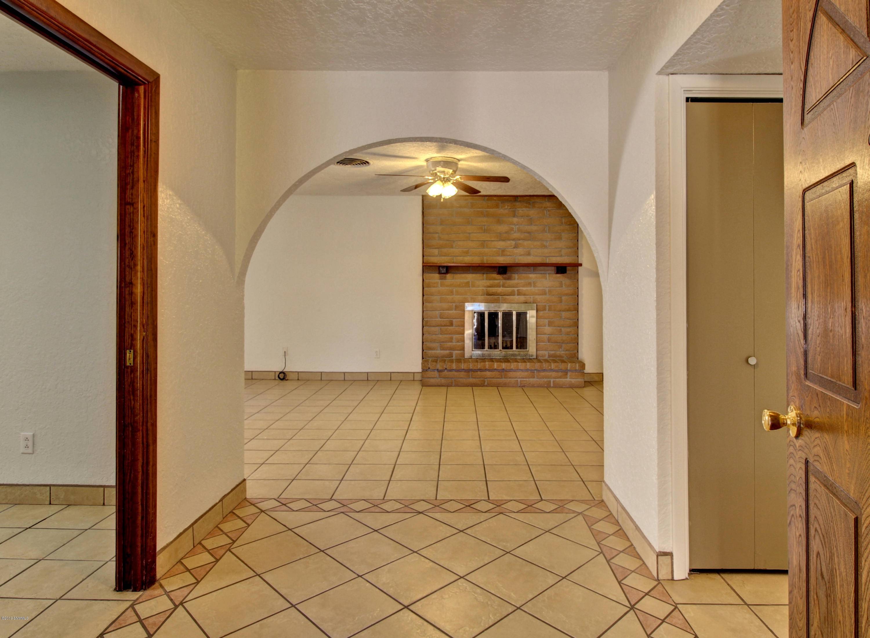 Las Cruces, NM 88011,3106 Dyer ST