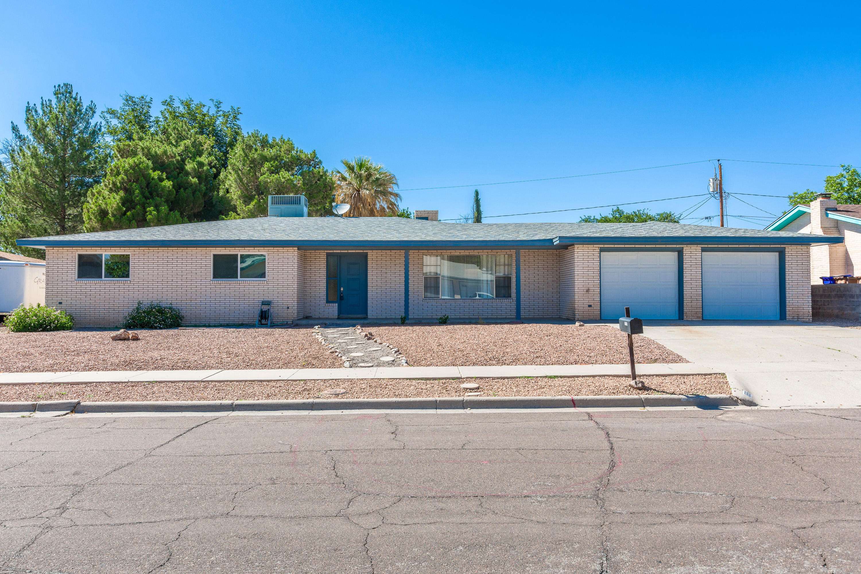 1555 Mariposa DR, Las Cruces, NM 88001