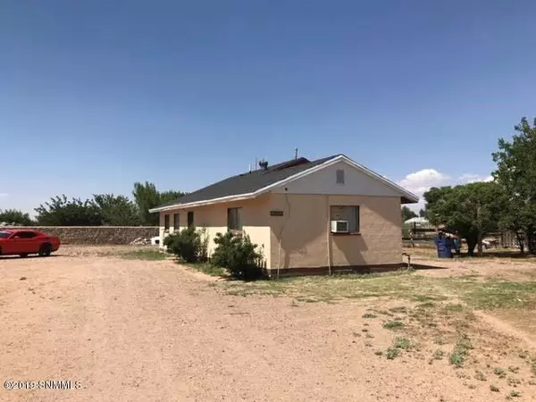 104 Mclain RD #SP C, Chaparral, NM 88081