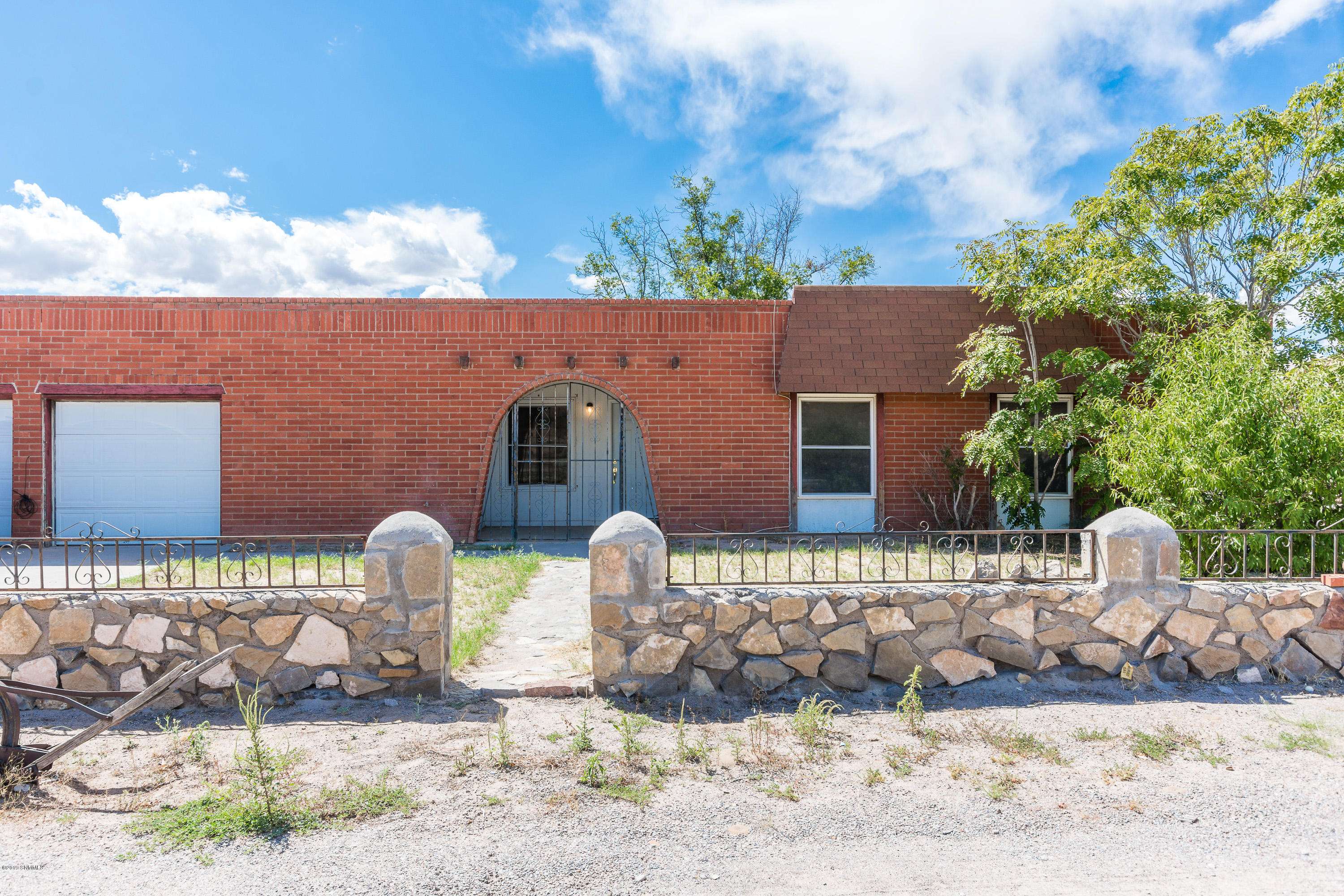 Las Cruces, NM 88005,3909 N Lilac DR