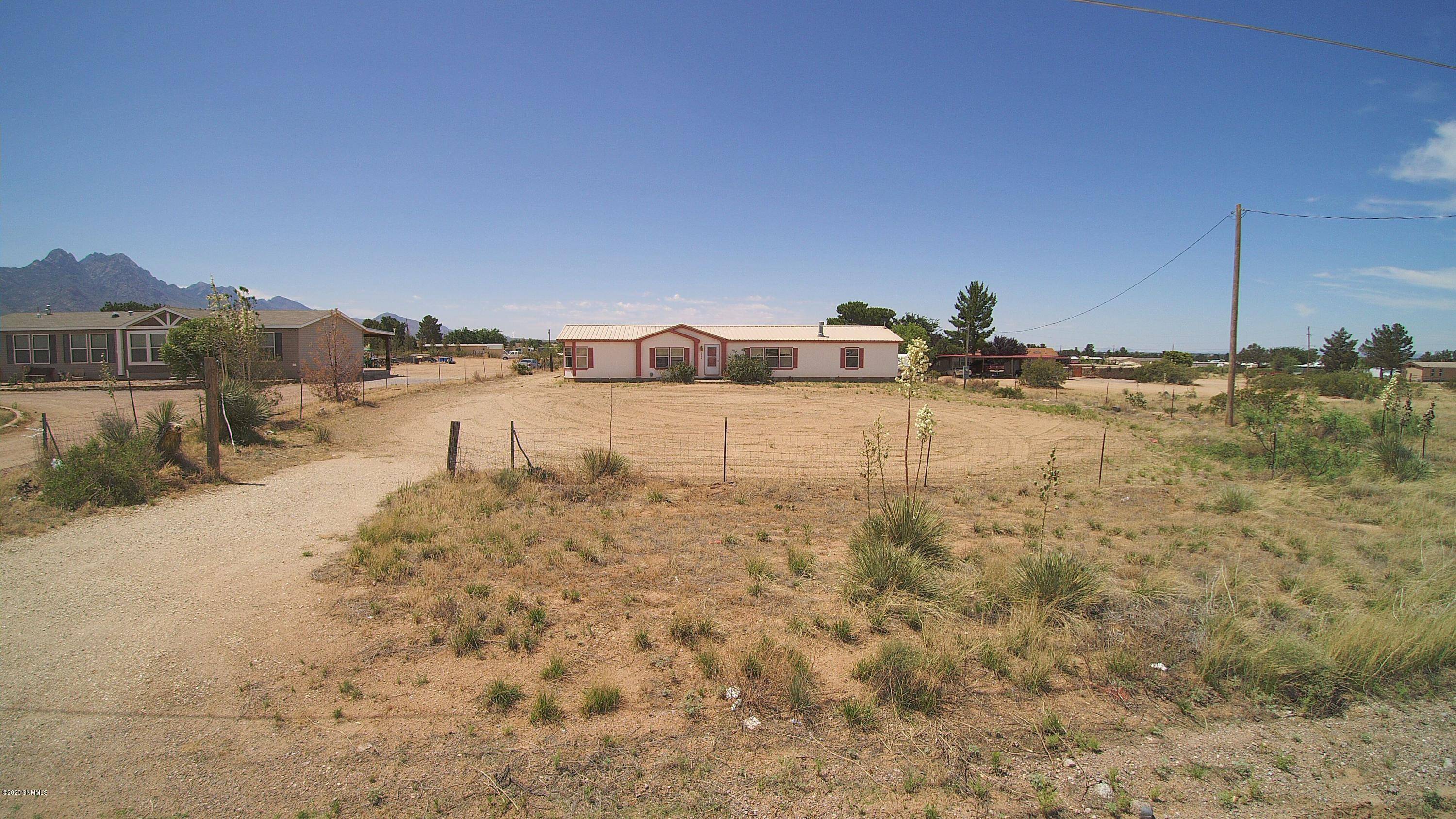 Las Cruces, NM 88012,9448 Hondo RD