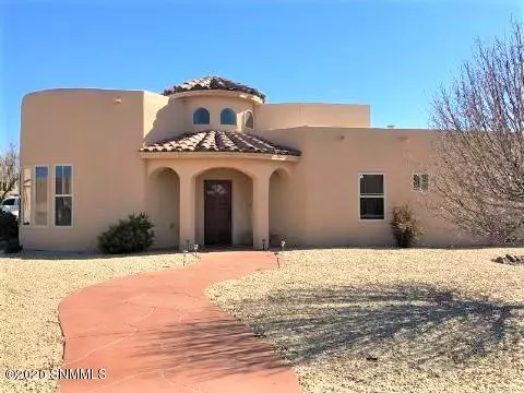 4090 Bella Sierra CT, Las Cruces, NM 88011