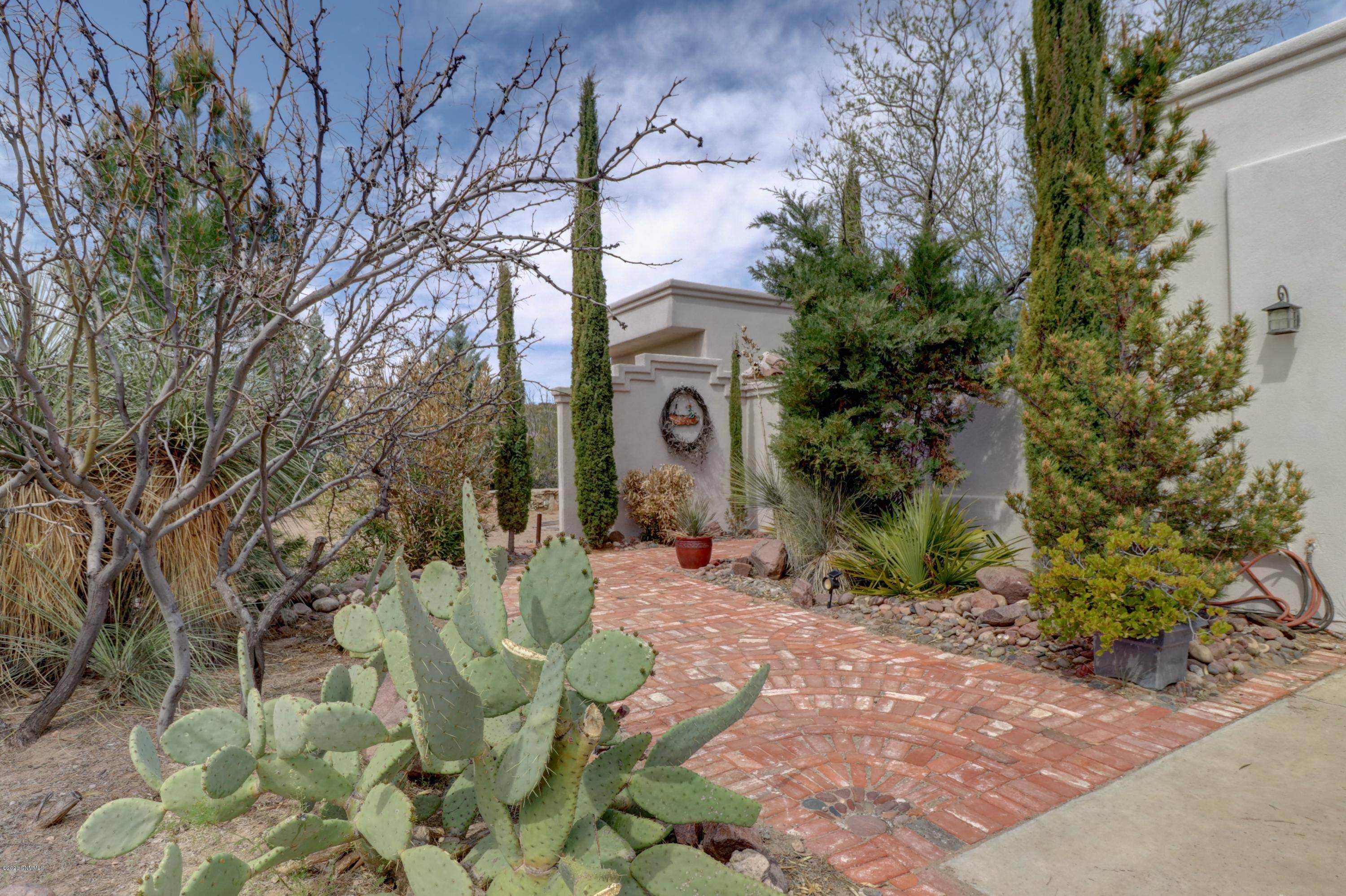 Las Cruces, NM 88005,3260 Mesilla Hills DR