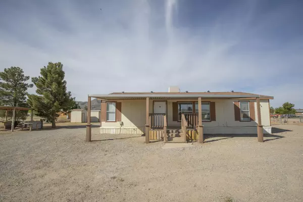 12305 Fort McRae RD, Radium Springs, NM 88054