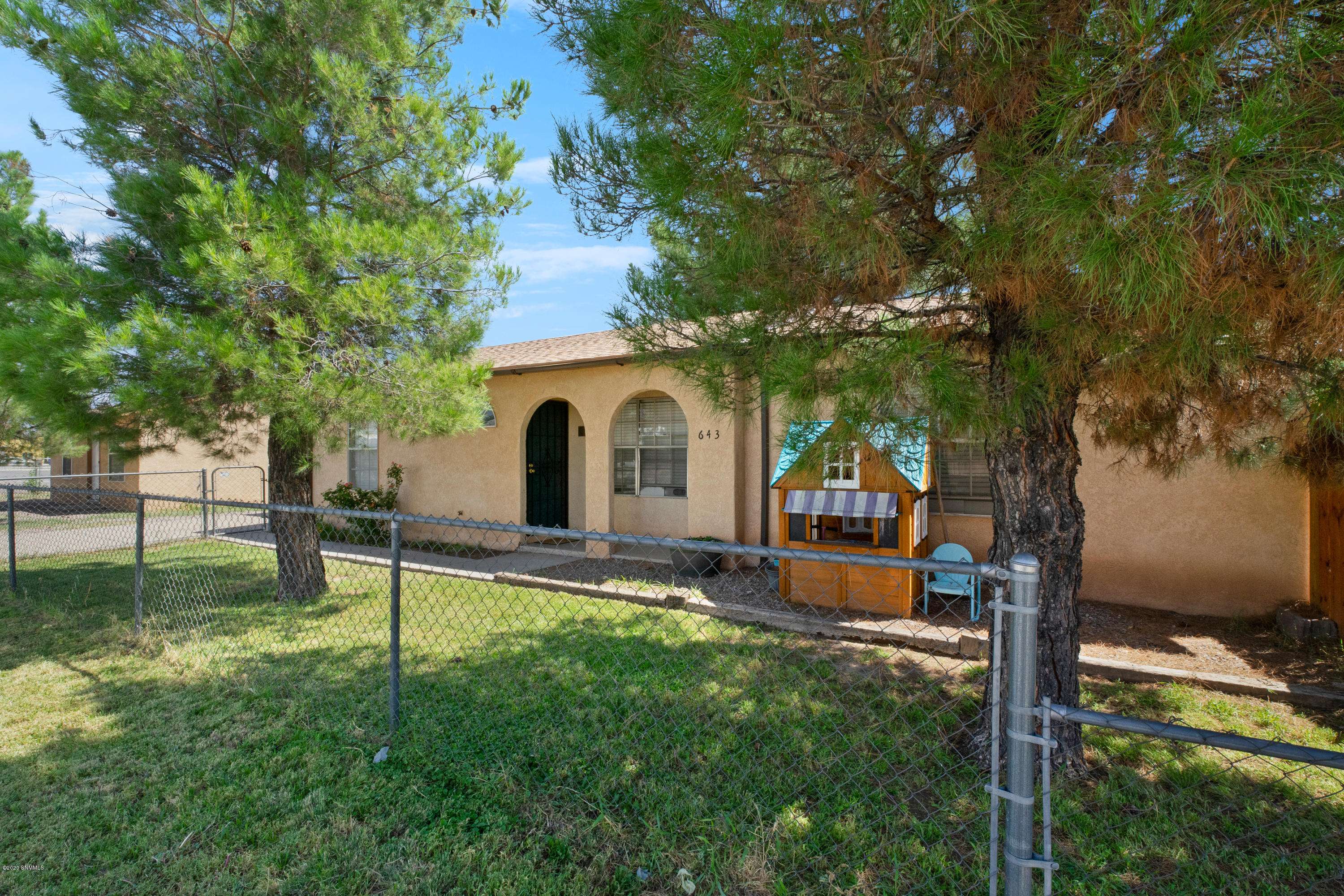 Las Cruces, NM 88005,643 4Th ST