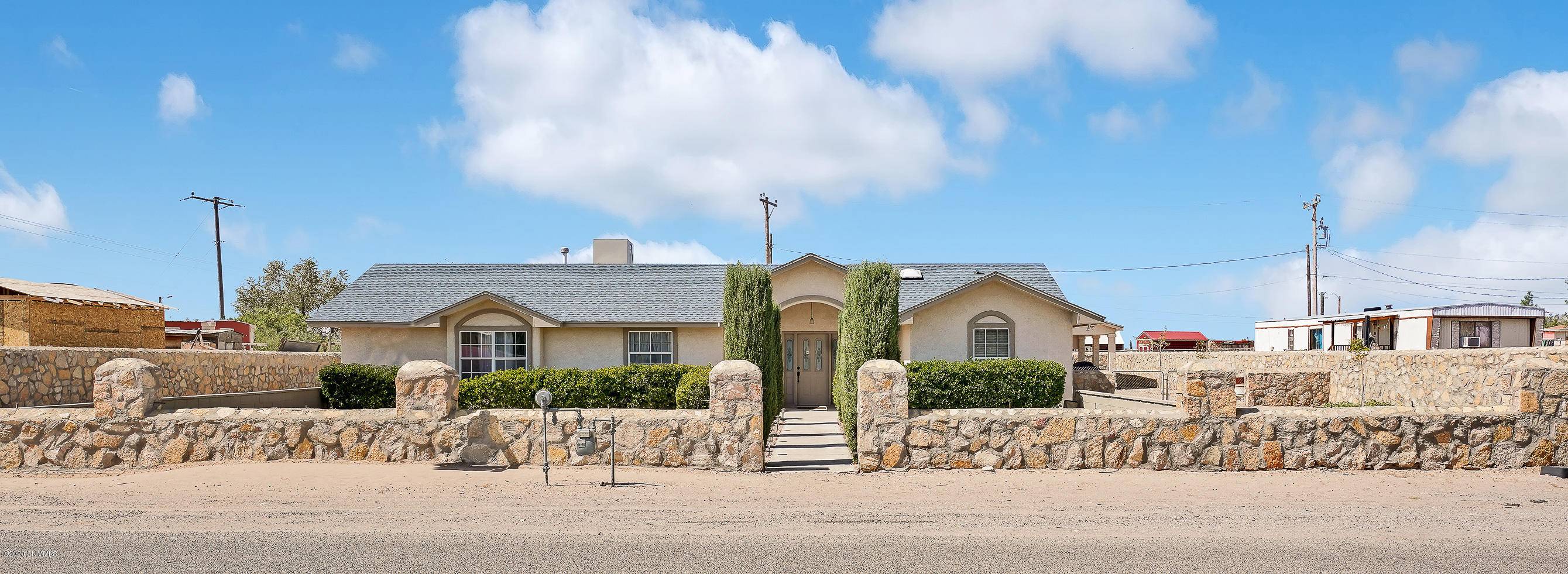 119 San Benito,  Berino,  NM 88024