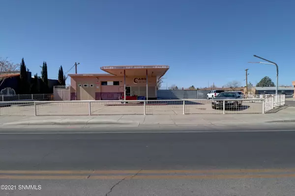 Las Cruces, NM 88001,1600 S Solano DR