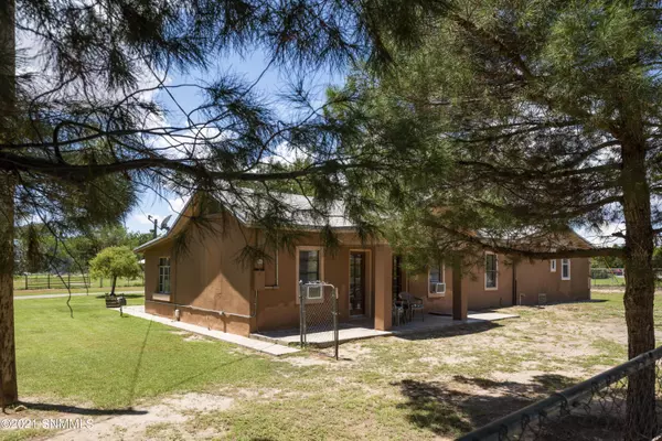 Las Cruces, NM 88007,12037 N Valley DR