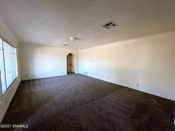 Las Cruces, NM 88005,306 W Conway AVE