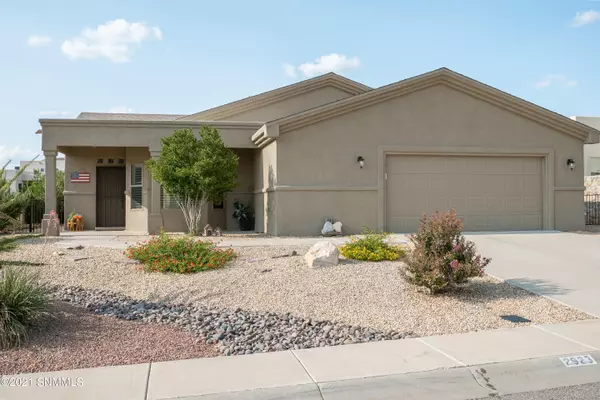 2923 Long Bow LOOP, Las Cruces, NM 88011