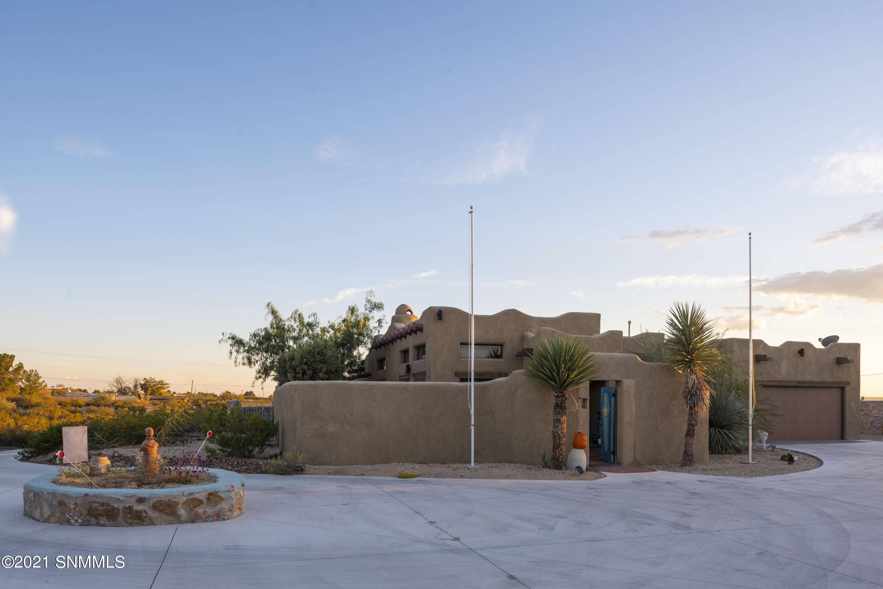 4061 Sotol DR, Las Cruces, NM 88011