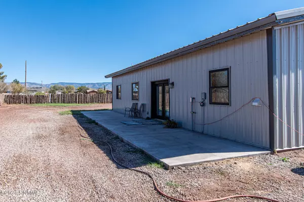 Tularosa, NM 88352,48 Burleson LN