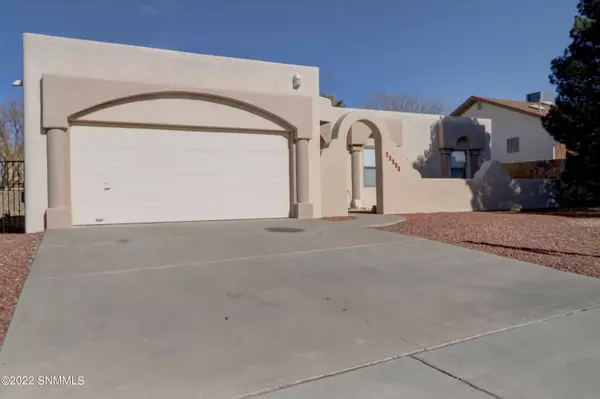 2424 Bugatti DR, Las Cruces, NM 88001