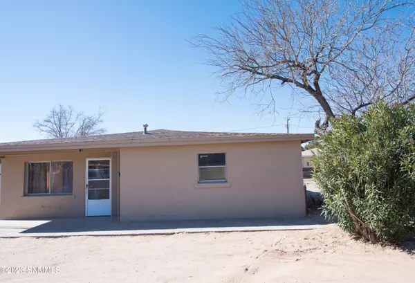 Las Cruces, NM 88001,812 S Espina ST