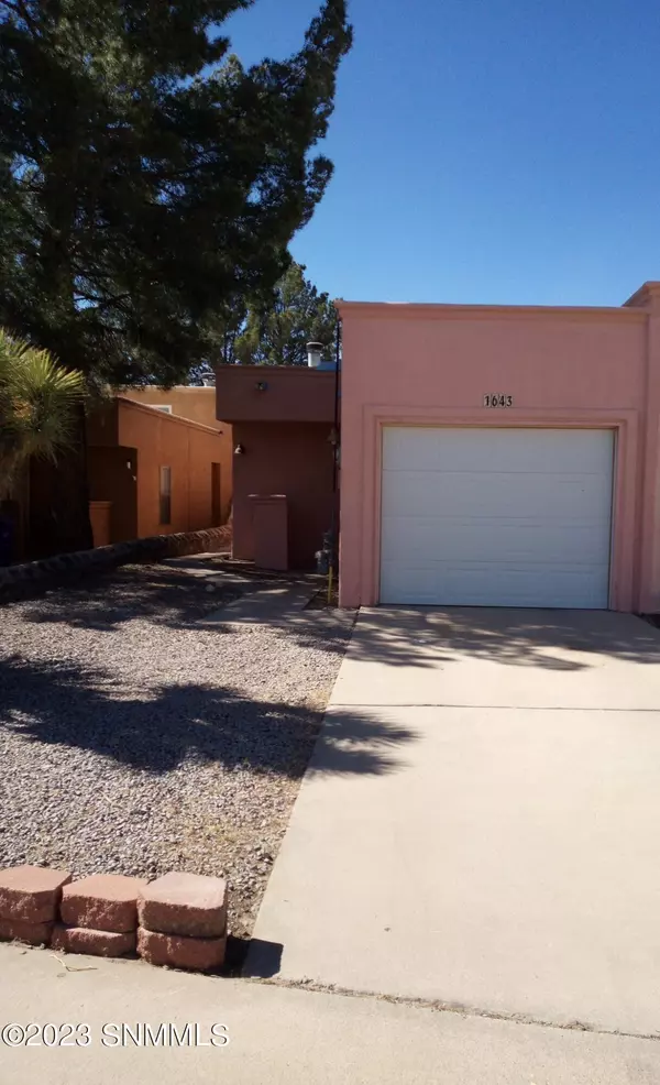 1643 Ash AVE, Las Cruces, NM 88001