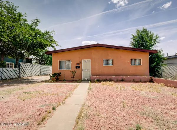 823 Kansas AVE, Las Cruces, NM 88001