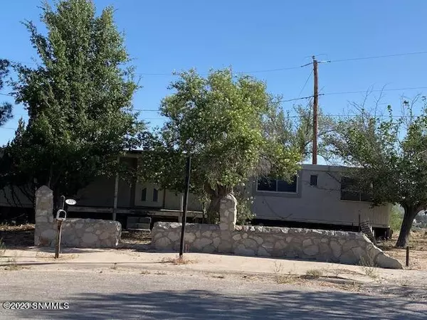 111 Maple CT, Sunland Park, NM 88063