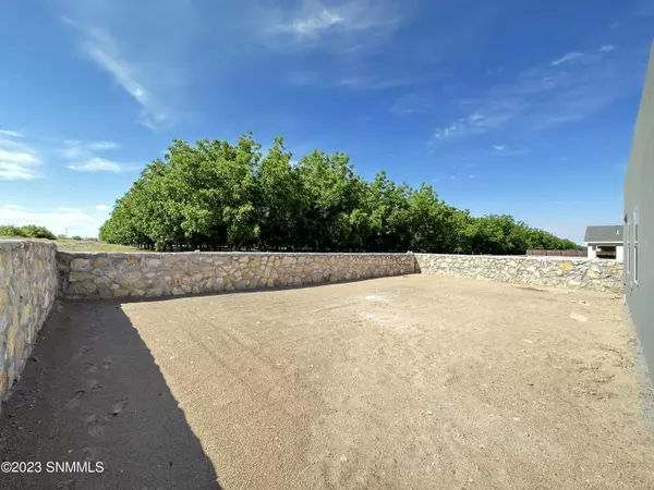 Las Cruces, NM 88001,3826 Silverado Loop