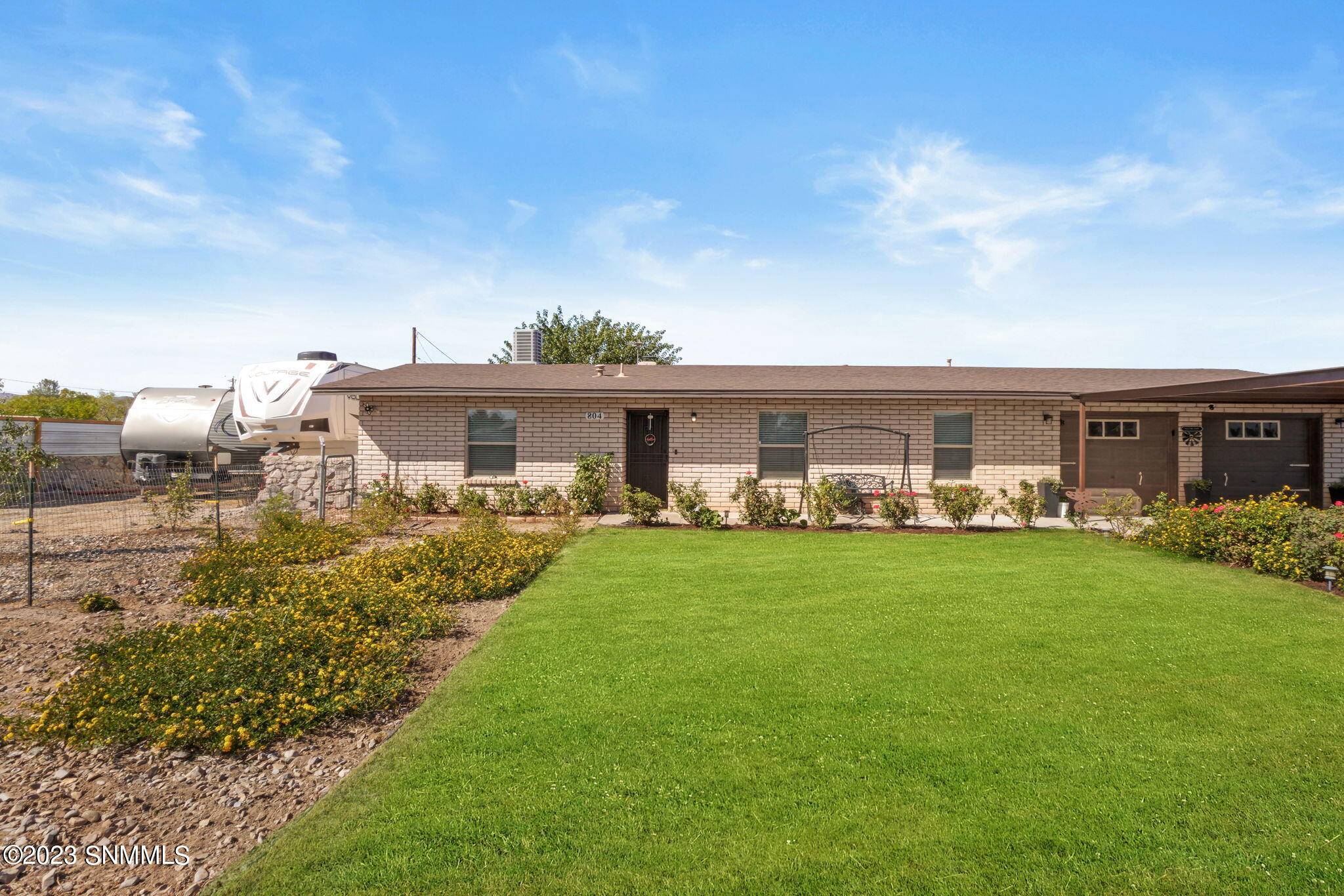 Las Cruces, NM 88007,804 Pomegranate LN