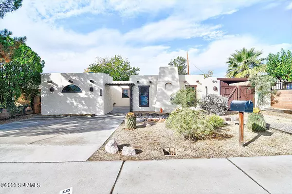 960 Maple ST, Las Cruces, NM 88001