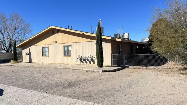 Las Cruces, NM 88001,1175 Ridgetop AVE