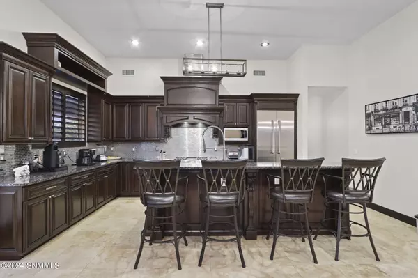 Sunland Park, NM 88063,2104 Hacienda Roja DR