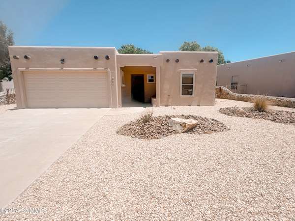 665 Lori DR,  Las Cruces,  NM 88005