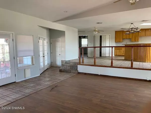 Elephant Butte, NM 87935,202 San Mateo AVE