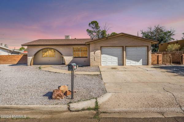 1017 Sycamore DR, Las Cruces, NM 88005