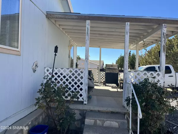 Santa Clara, NM 88026,420 Manhattan Park