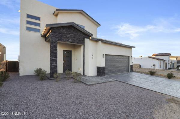 1099 Bronze Hill AVE, Santa Teresa, NM 88008