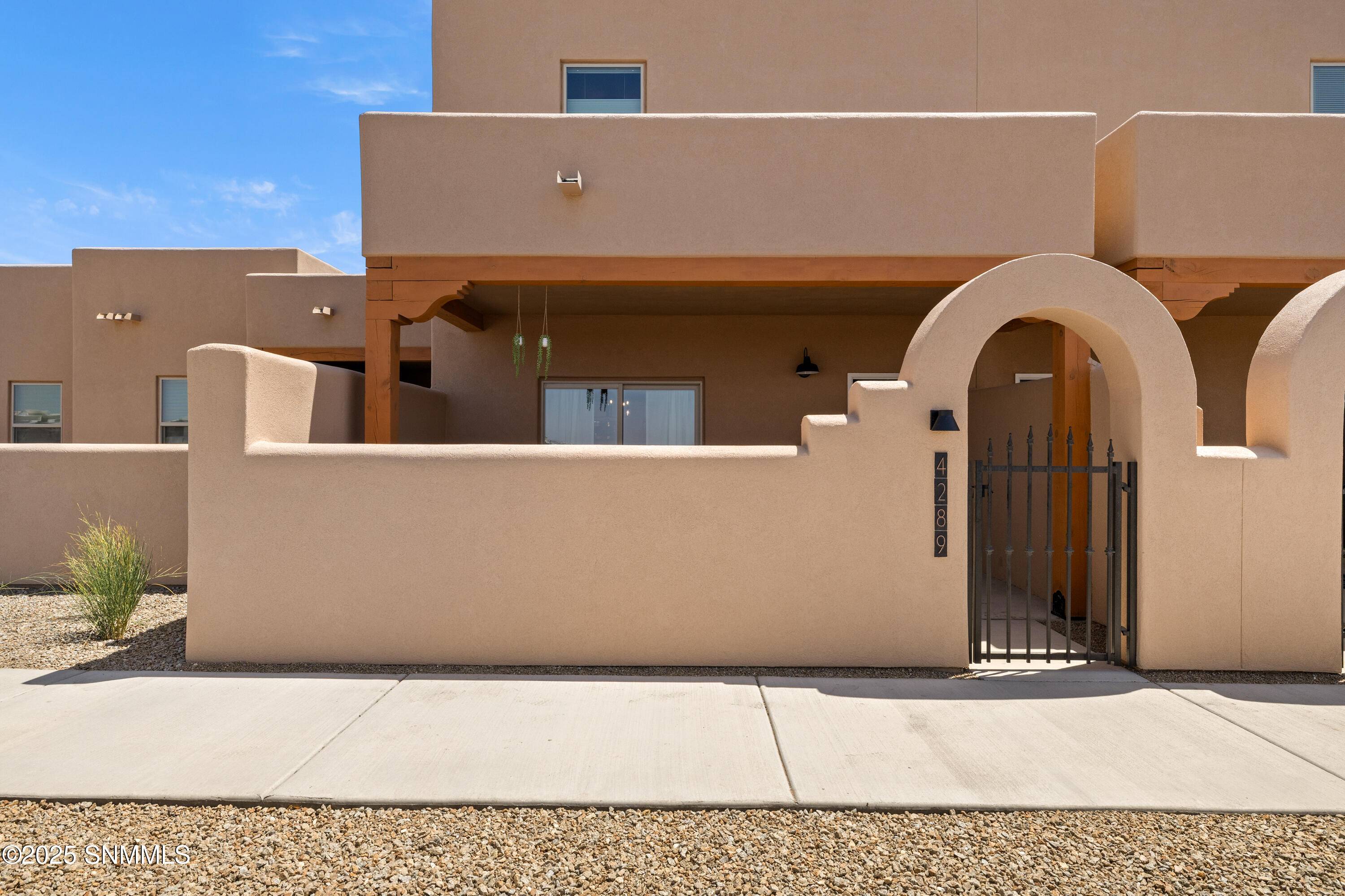 4289 Nambe CT, Las Cruces, NM 88011