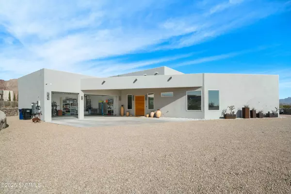 Las Cruces, NM 88007,1675 Stonegate LN