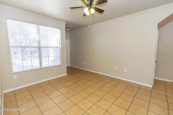 Las Cruces, NM 88011,3901 Sonoma Springs AVE #1008