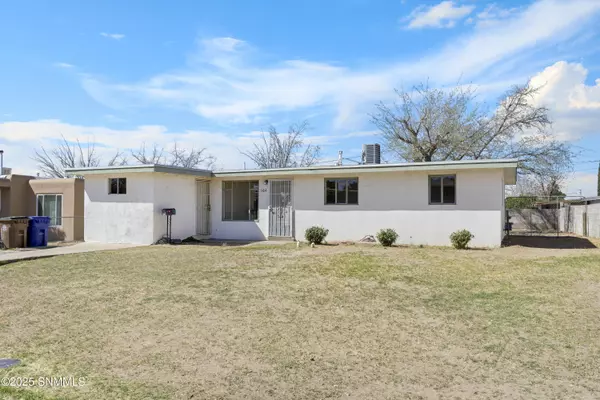 Las Cruces, NM 88001,1104 Stull DR