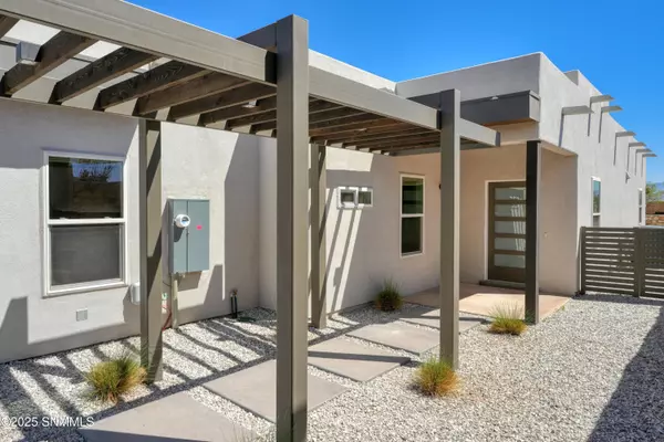 Las Cruces, NM 88007,8275 Pissarro DR