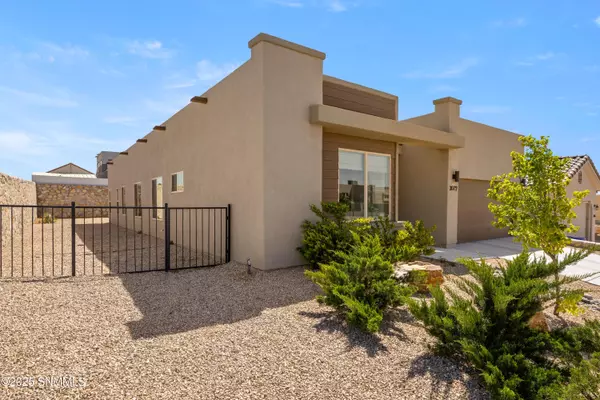 Las Cruces, NM 88011,3072 Don Buck DR