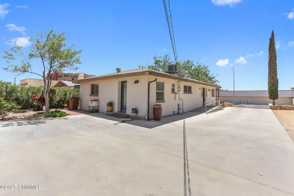 Las Cruces, NM 88001,330 N N Campo St ST