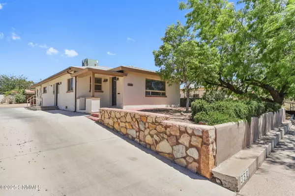330 N N Campo St ST, Las Cruces, NM 88001