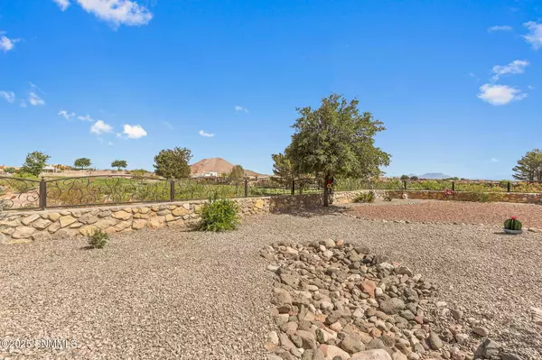 Las Cruces, NM 88007,10067 San Savino CT