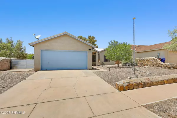 Las Cruces, NM 88012,5039 Emerald ST