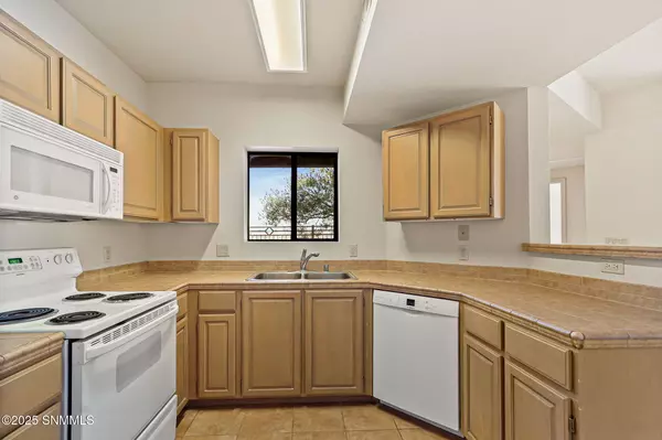 Las Cruces, NM 88011,3650 Morning Star DR #1005