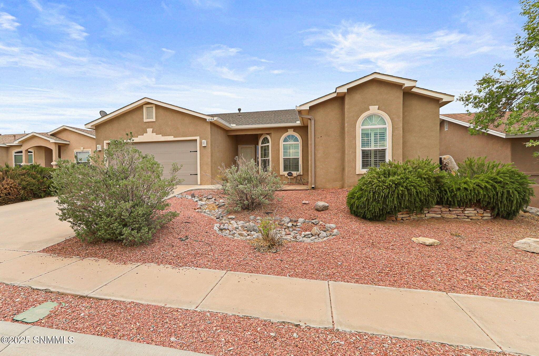 5044 Galina Dr, Las Cruces, NM 88012
