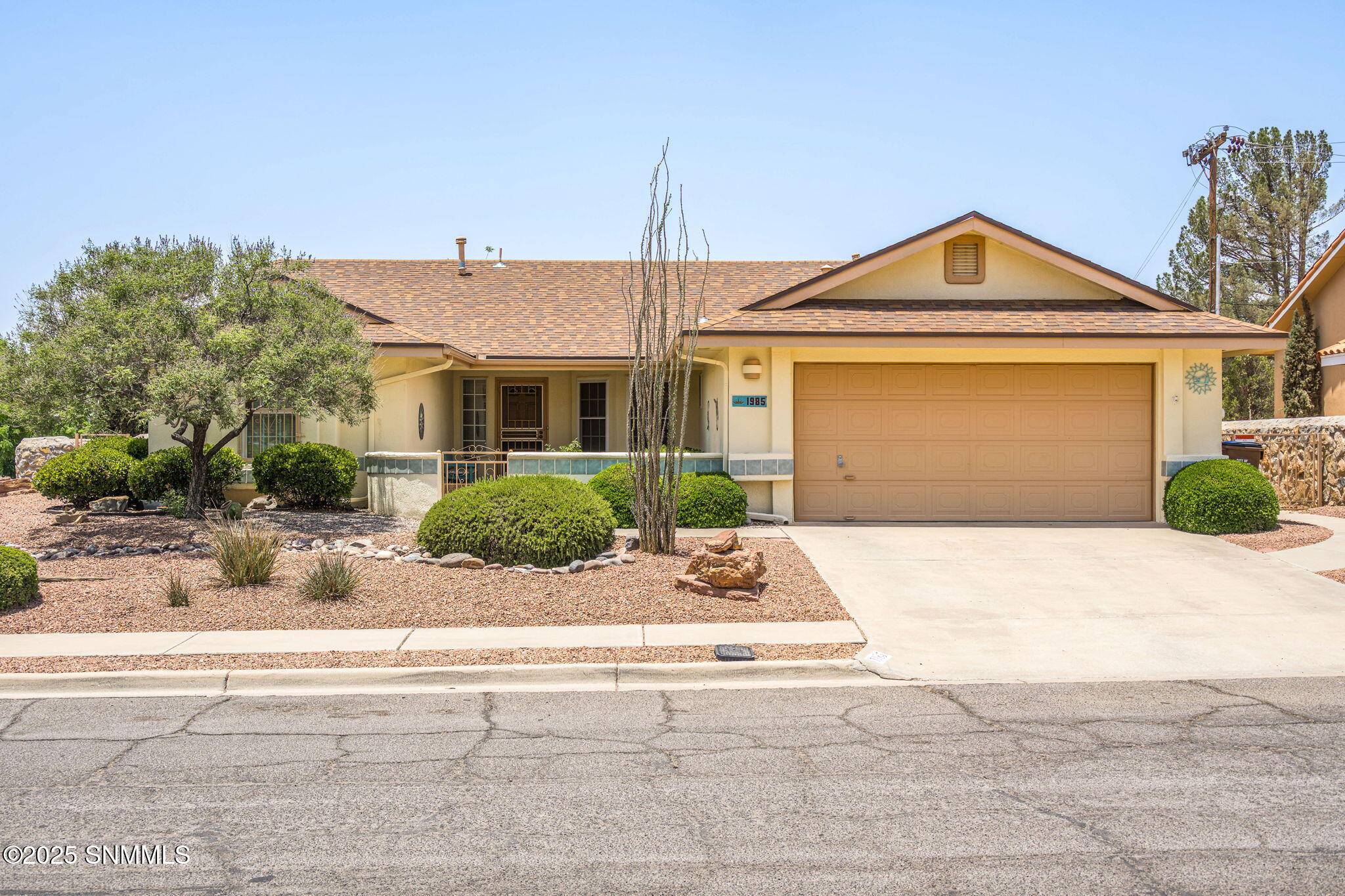 1985 Pebble Beach DR, Las Cruces, NM 88011